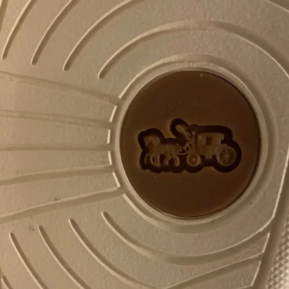 NEW Y2K -Authentic Coach Woman’s Tan Patterned Sneakers - Picture 10 of 12